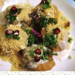 A picture of Yummy Alu Dahi Puri.