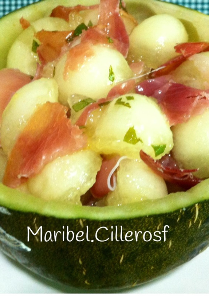Una foto de Melón con jamón