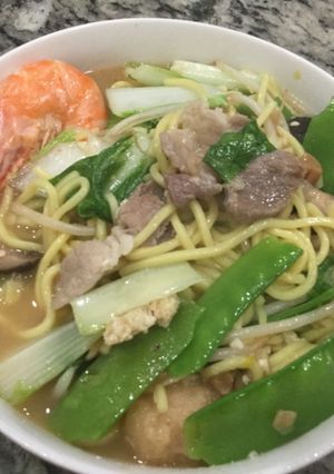 A picture of Assorted Taiwanese Noodle  Soup 台灣的什錦麵.