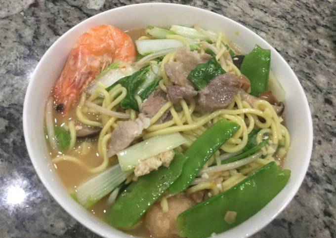 Assorted Taiwanese Noodle Soup 