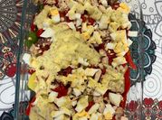 Una foto de ensalada verdel patatas