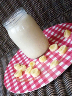 A picture of Simple babana milk shake.