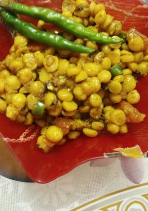 A picture of Dry lemon chana daal.