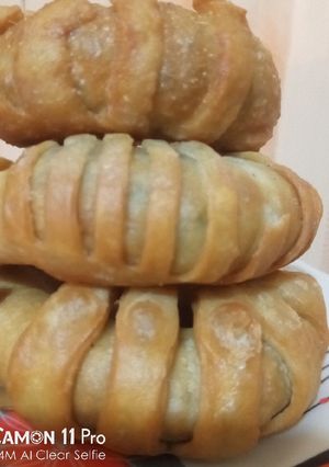 A picture of Rolled pie.