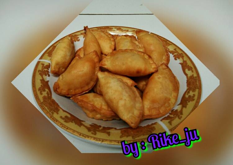 Resep Pastel Mini Bihun Pedas Oleh Riju Kitchen S Cookpad