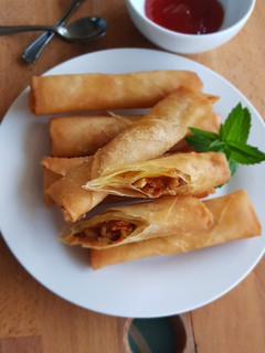 A picture of Spring Rolls.