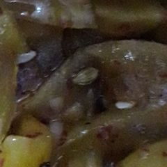 A picture of Mithi chutney.