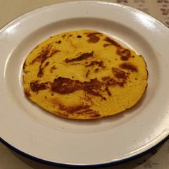 A picture of Easy crepes, with only 4 ingredients.