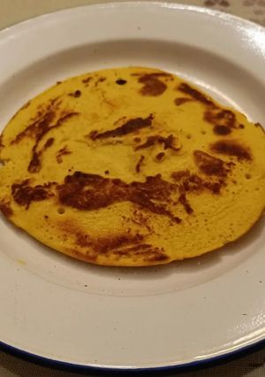 A picture of Easy crepes, with only 4 ingredients.