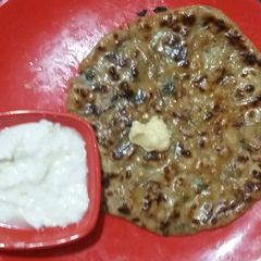 A picture of Mix aloo, gobhi ka paratha.