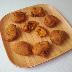 Simple Pakoda Without onion A picture of Simple Pakoda Without onion.