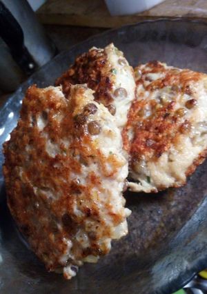 Una foto de Hamburguesas de pollo y lentejas