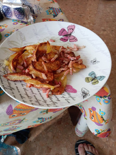 Una foto de Patatas con bacon al horno