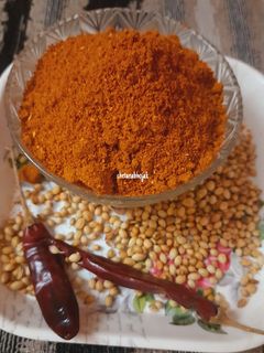 कच्छी दाबेली मसाला (kutchi dabeli masala recipe in marathi) रेसिपी चे मुख्य फोटो