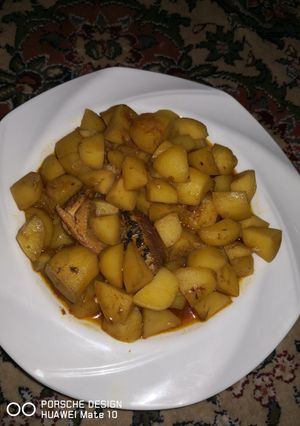 A picture of Jollof potatoes.