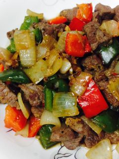 Hình của món Bò xào lúc lắc.