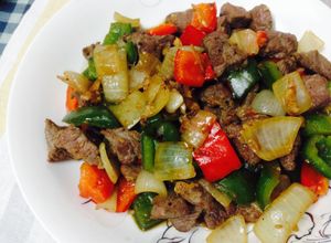 Hình của món Bò xào lúc lắc.