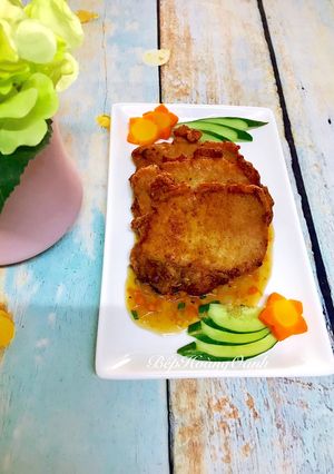 Hình của món Sườn Cốt Lết Xốt Dầu Hào.