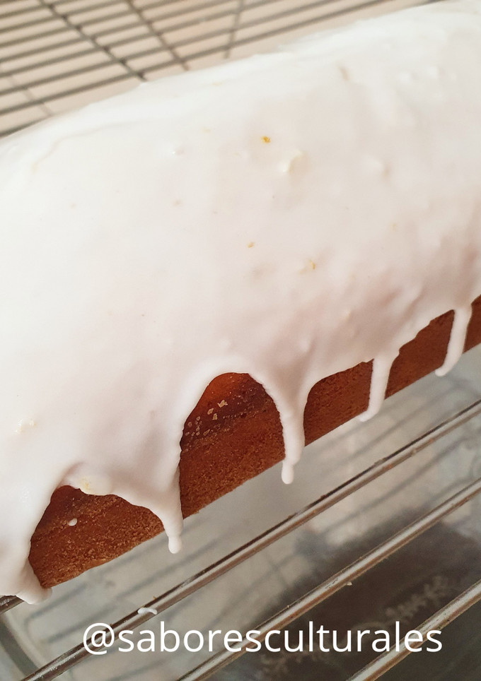 Una foto de ◈ Budín de limón, naranja y amapola 🍋🍊