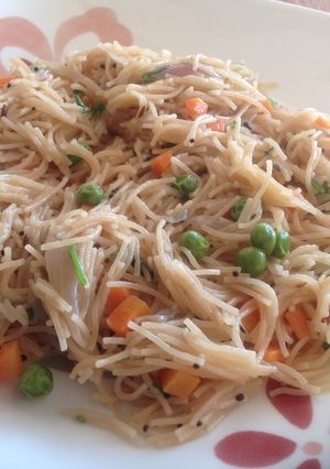 A picture of Vegetable Semiya Upma.