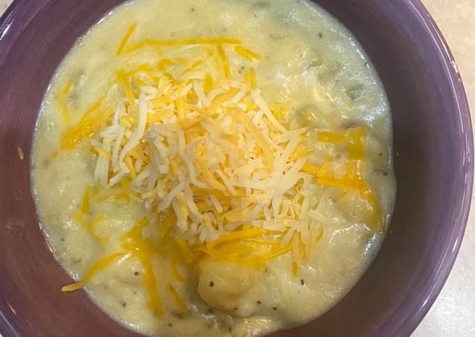 Caldo de queso con papas (cheese & potato soup)