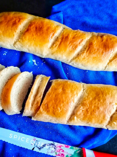 A picture of French Bread.