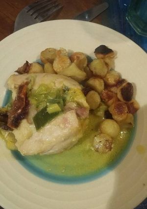 Una foto de Pechugas envueltas con papas noisette