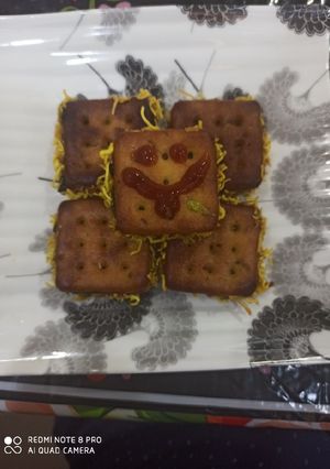 A picture of Biscuit patties.