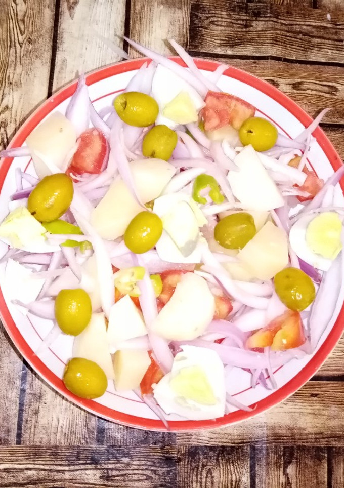 صورة لوصفة سلاطة صيفية باردة ومنعشة