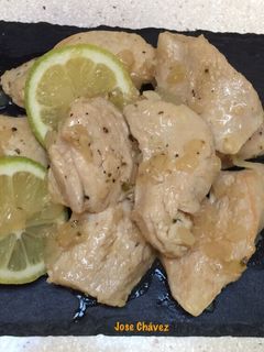 Una foto de Pechugas de pollo al limón