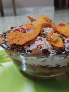 બરીટો બાઉલ(Burrito bowl recipe in Gujarati) રેસીપી મુખ્ય ફોટો