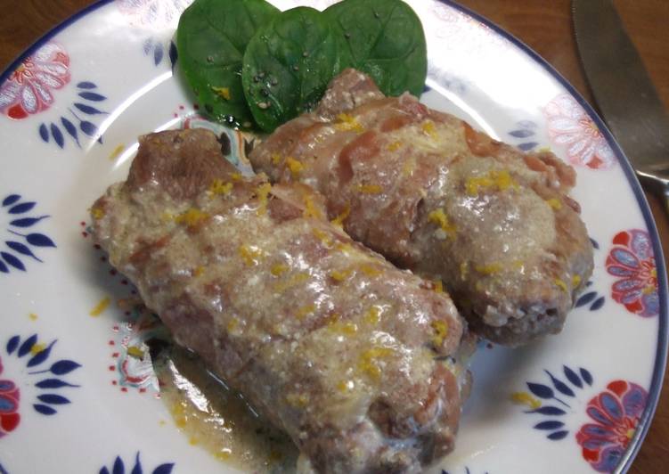 Rollitos de ternera con salsa de limón y naranja al vermú