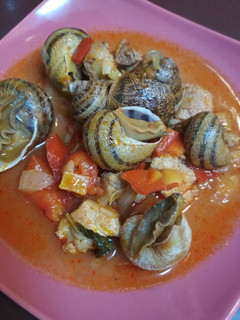 Una foto de Caracoles guisados con lomo