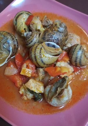 Una foto de Caracoles guisados con lomo