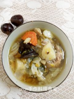 栗子燒雞湯 的食譜成品照片
