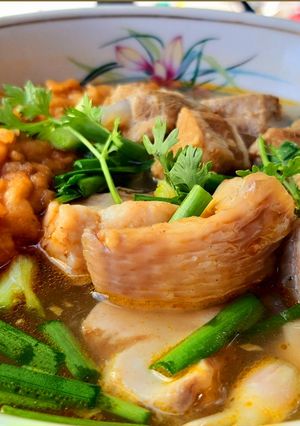 Hình của món Mì Chũ cá thập cẩm.