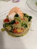 Ensalada de quinoa con langostinos