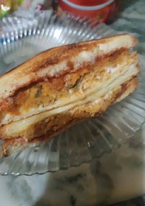 A picture of Shami sandwich.