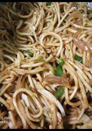 A picture of Chinese Noodles.