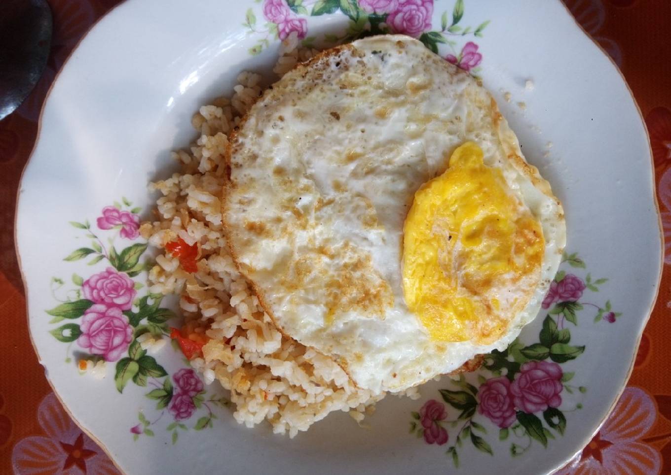 Nasi goreng tanpa kata