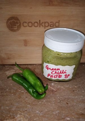A picture of Green Chilli Paste.