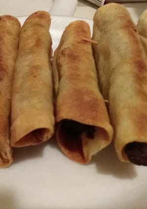 A picture of Steak-n-Cheese Tacos (Flautas).