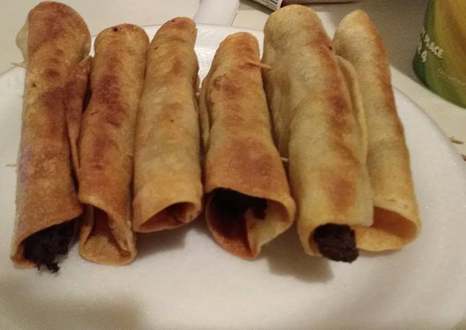 Steak-n-Cheese Tacos (Flautas)