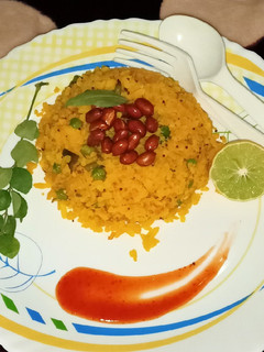 स्ट्रीट स्टाइल पोहा 10 मिनट (street style poha 10 minutes recipe in Hindi) रेसिपी मुख्य फोटो
