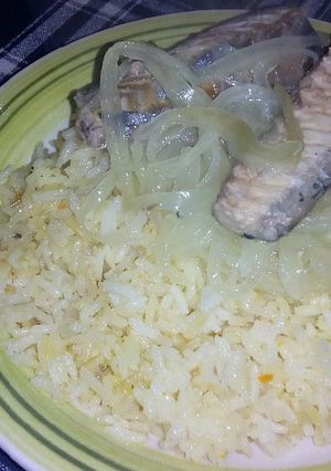 Una foto de Jurel en tarro con cebolla 🐟💯😋