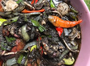 Foto resep Cumi Hitam (balakutak) Pedas