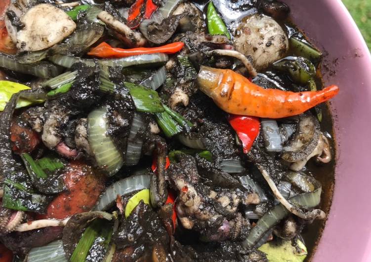  Resep  Cumi  Hitam  balakutak Pedas  oleh muthe Cookpad