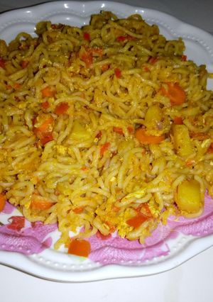 A picture of Omelette indomie noodle.
