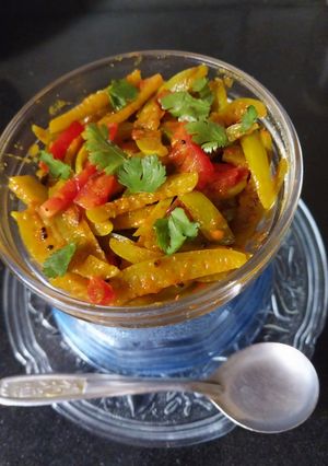 ટીંડોરા નું ડ્રાય શાક (Tindora Dry Shak Recipe In Gujarati) રેસીપી મુખ્ય ફોટો