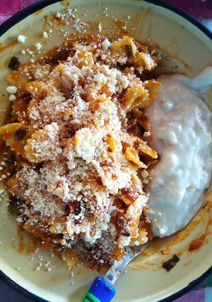 Una foto de Fideos con salsas